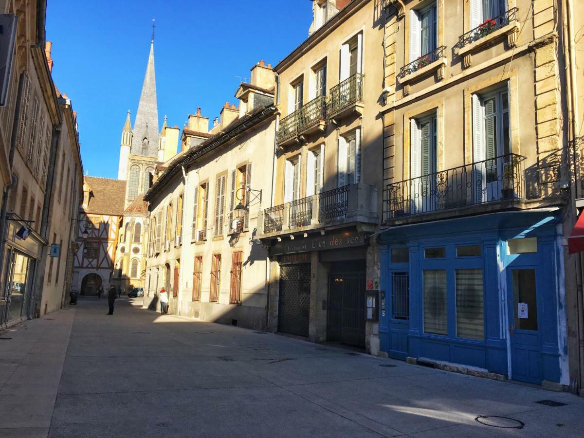 Centre Historique Dijon - Le Patio Apartamento Exterior foto