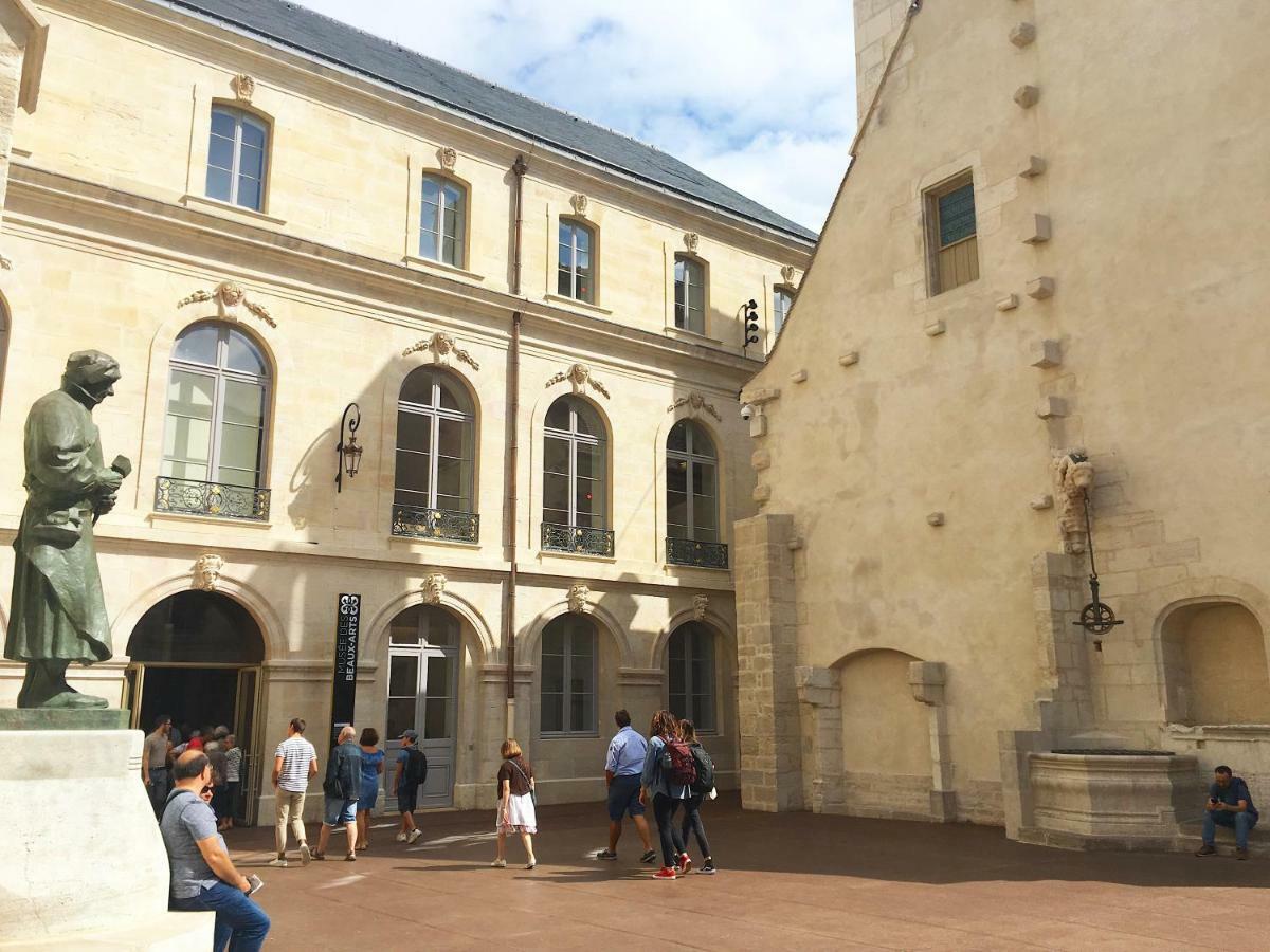 Centre Historique Dijon - Le Patio Apartamento Exterior foto